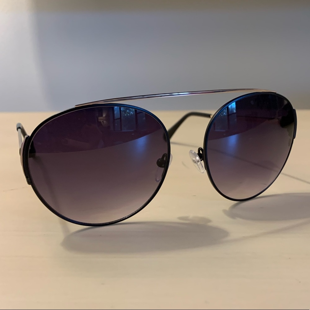 Authentic Balmain sunglasses - Picture 4 of 8